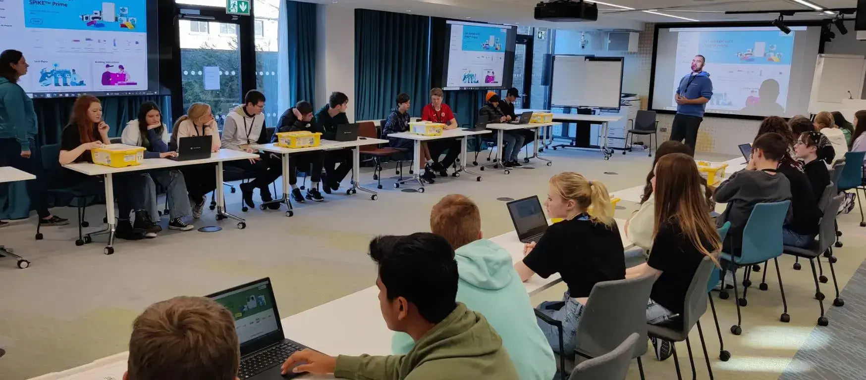 Students participating in a Creative Hut robotics workshop at Google's Dublin office.