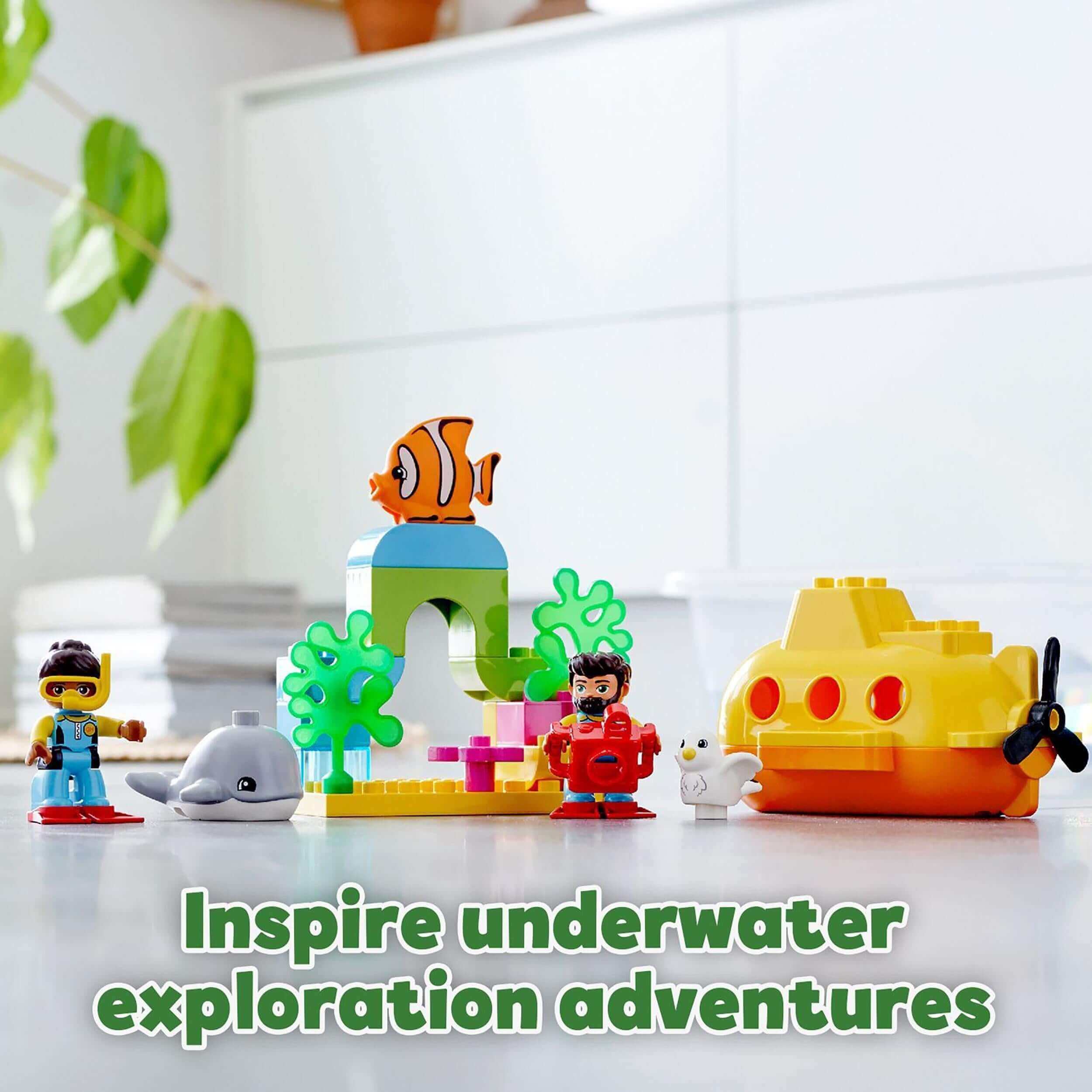 LEGO DUPLO Town 10910 Submarine Adventure bath toy for toddlers featuring underwater exploration and colorful characters.