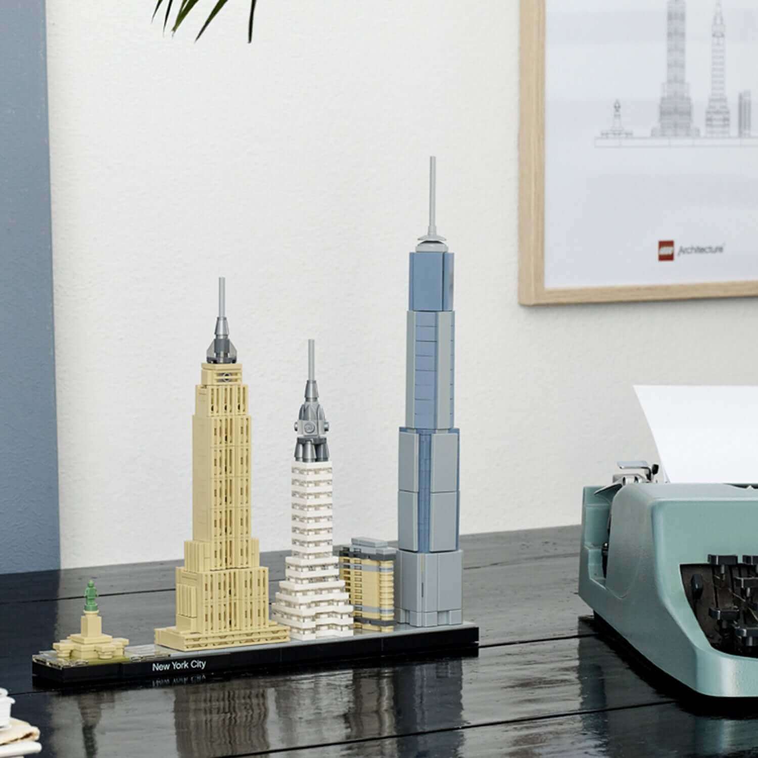 LEGO Architecture New York City set showcasing iconic skyline buildings like Empire State and One World Trade Center.