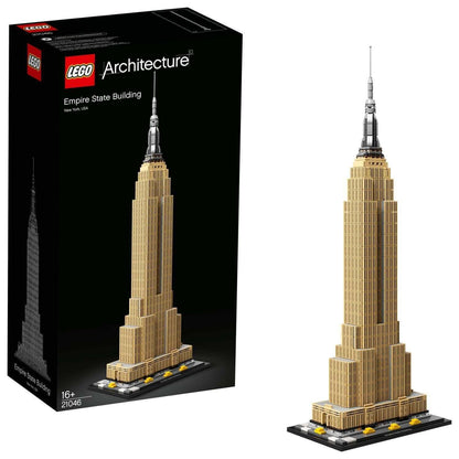 LEGO® Architecture Empire State Building Set 21046, a detailed model of the iconic New York skyscraper.