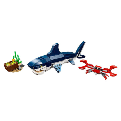LEGO Creator 3in1 Deep Sea Creatures Shark Set 31088 featuring a shark, crab, and treasure chest.