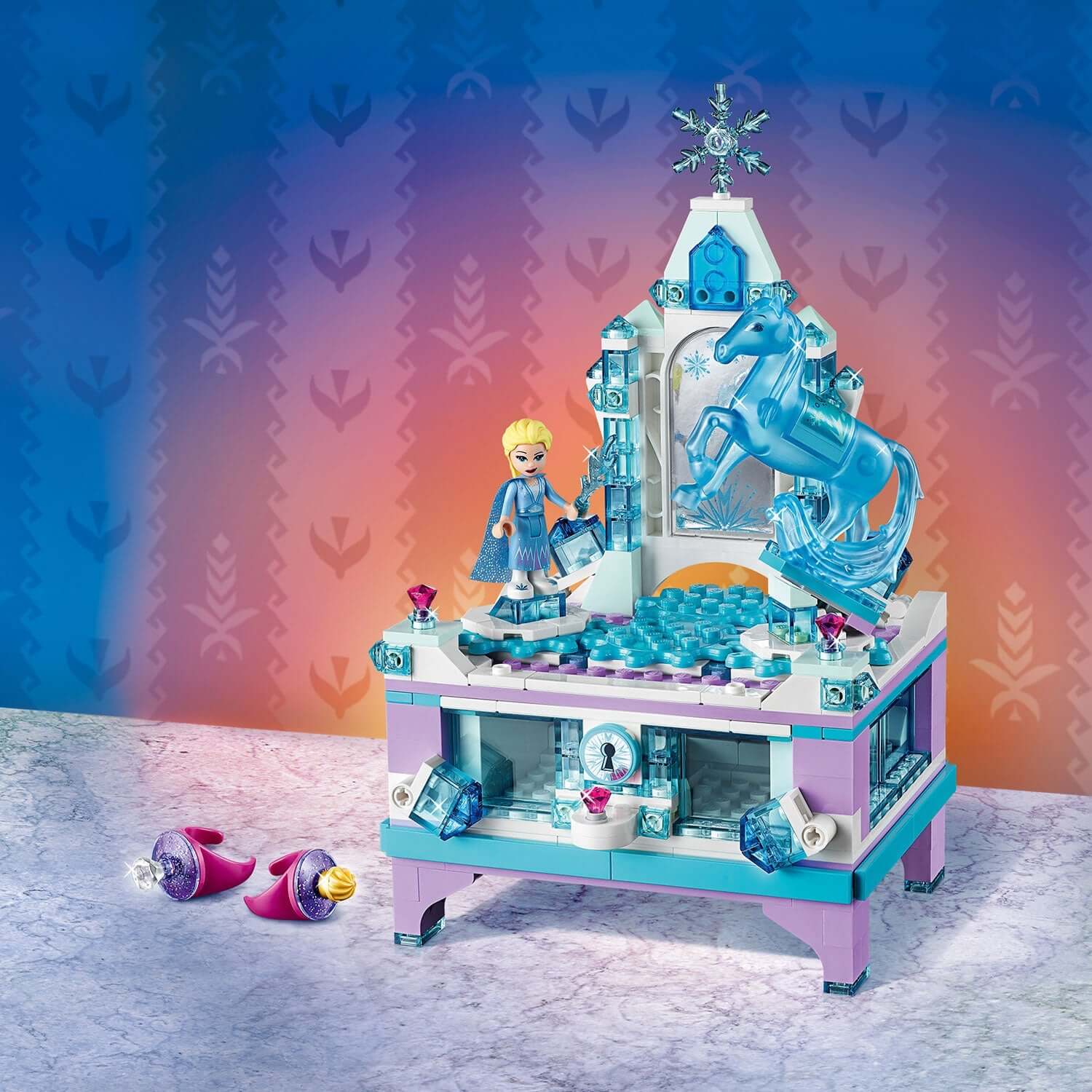 LEGO Disney Frozen 2 Elsa's Jewellery Box Set 41168 with Elsa figurine and blue horse decoration.