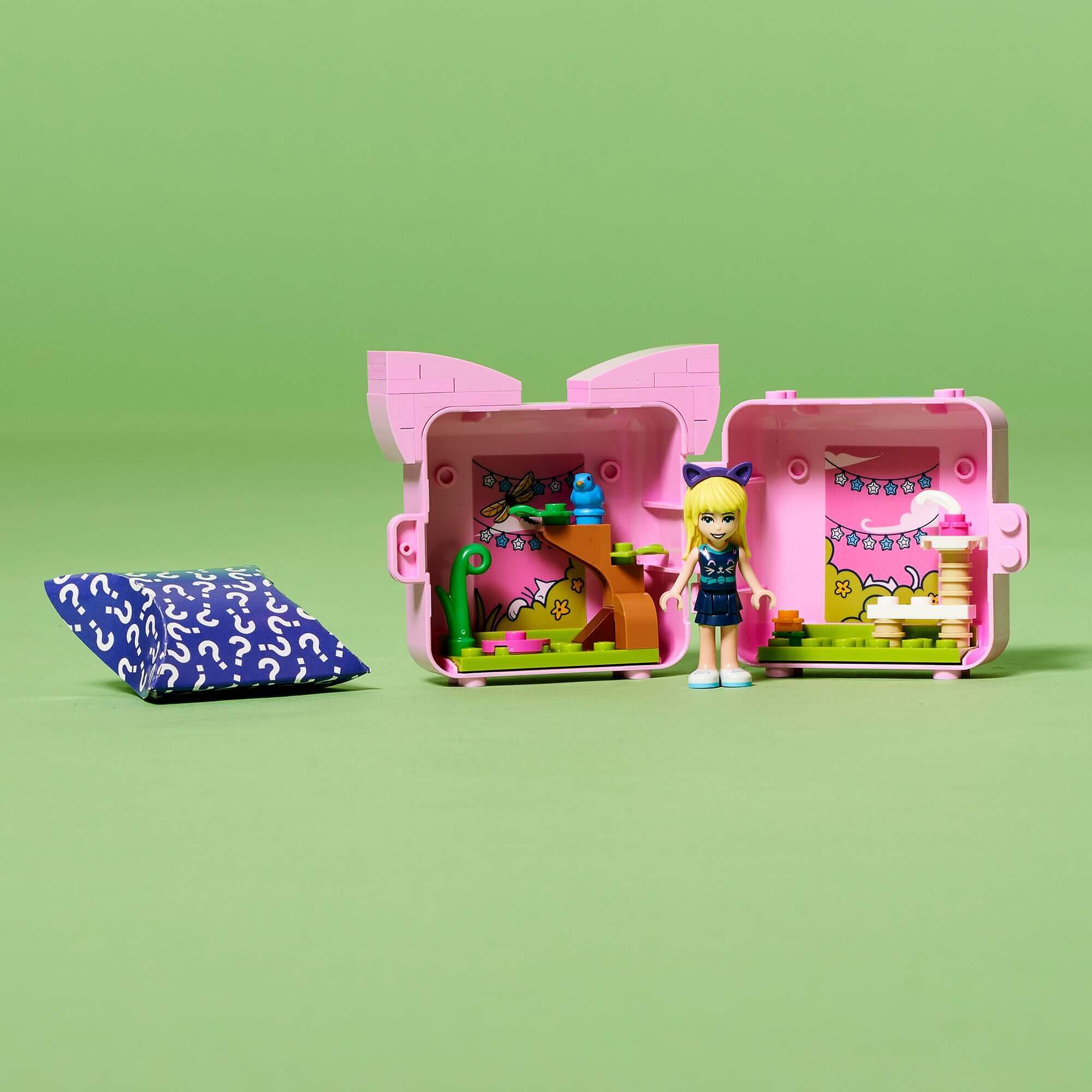 LEGO Friends Stephanie’s Cat Cube Playset 41665 featuring a minidoll and cute cat-themed accessories.