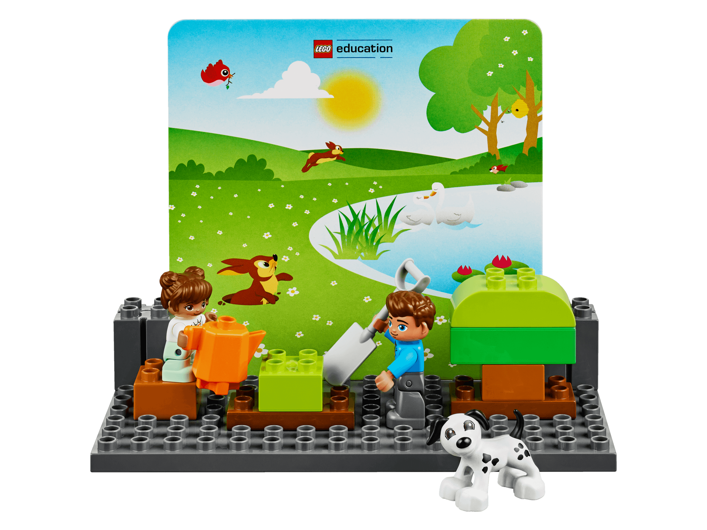 Children using LEGO Education StoryTales 45005 to create stories while developing creativity and language skills.