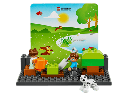 Children using LEGO Education StoryTales 45005 to create stories while developing creativity and language skills.