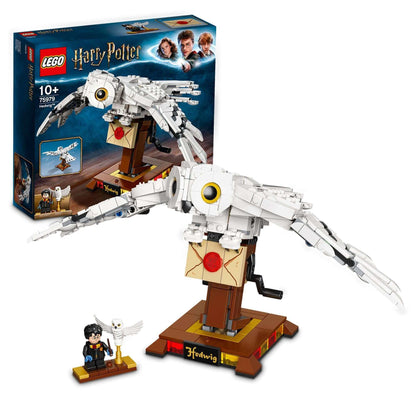 LEGO Harry Potter Hedwig Display Set 75979 with flying owl model and Harry Potter minifigure.