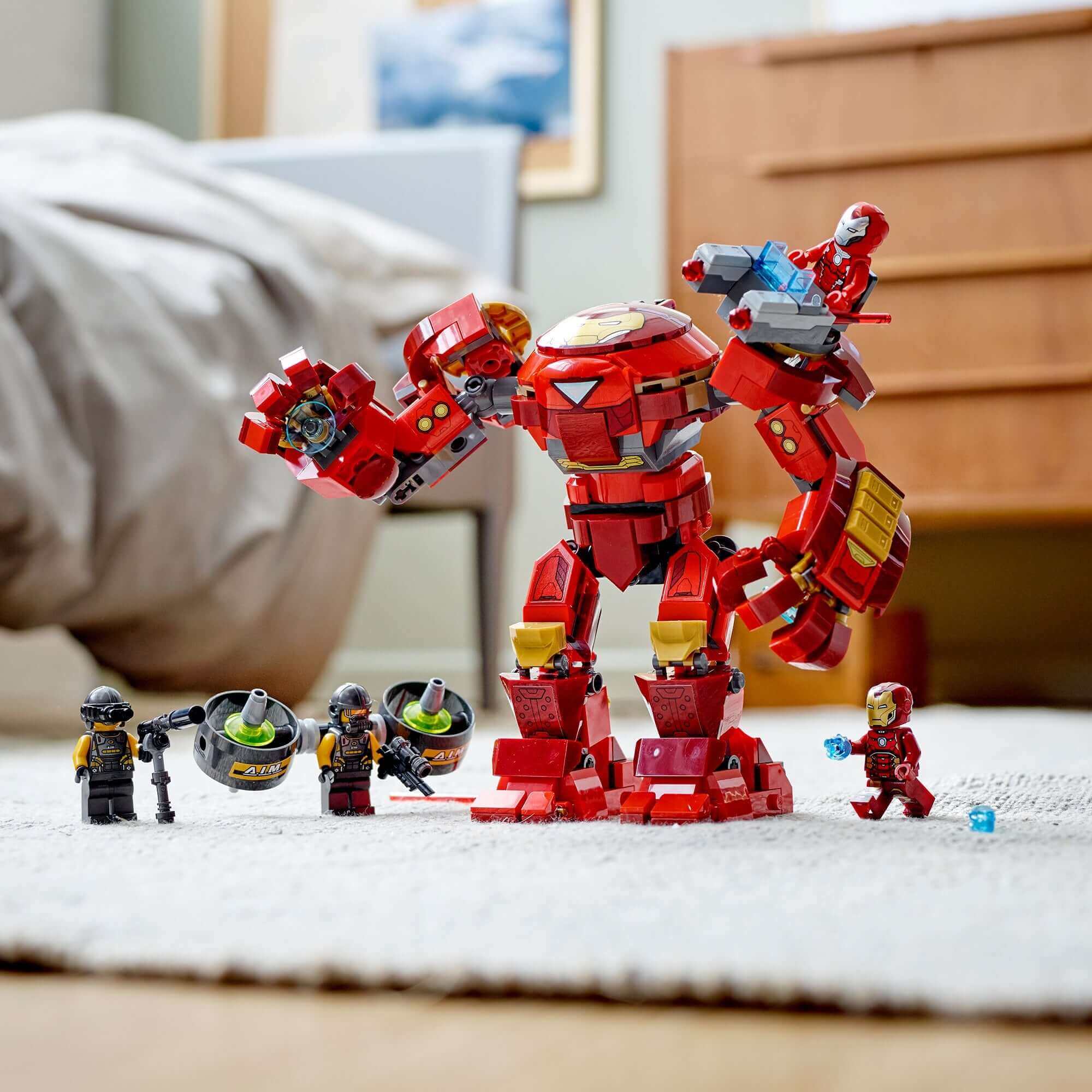 LEGO Marvel Iron Man Hulkbuster battles A.I.M. agents in this exciting imaginative play set for kids.