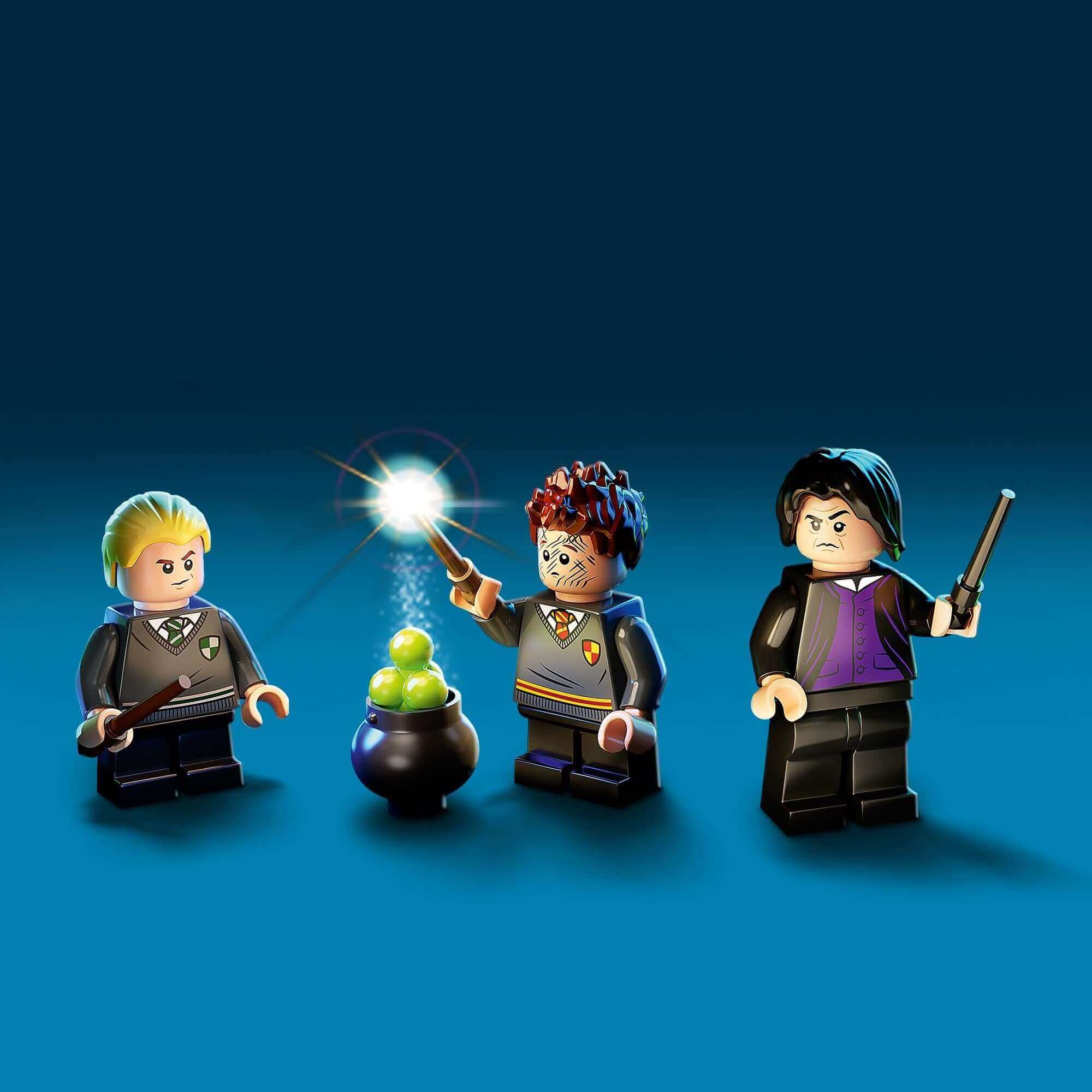 LEGO Harry Potter figures brewing potions in Hogwarts, featuring Draco Malfoy, Harry Potter, and Severus Snape.