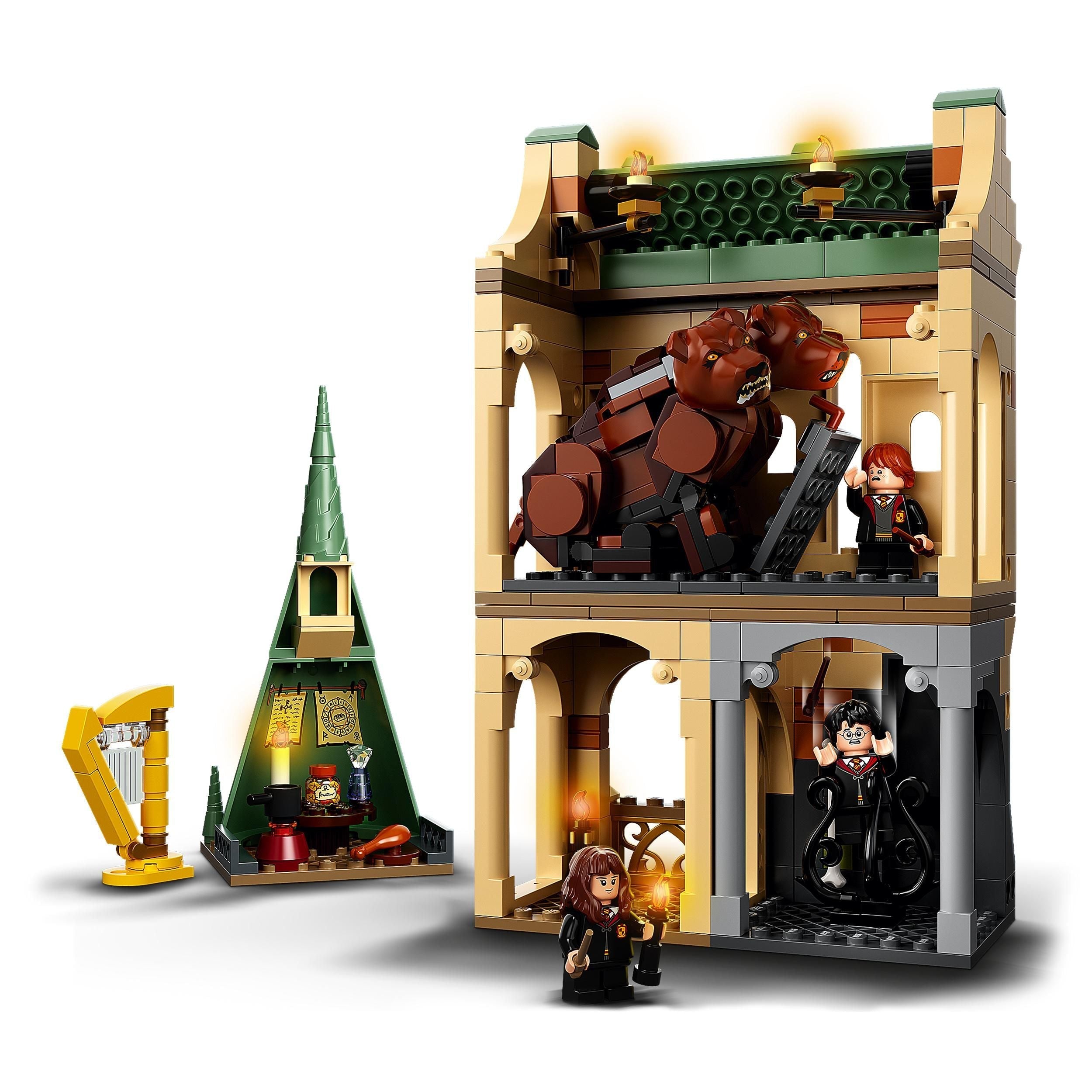 LEGO Harry Potter Hogwarts Fluffy Encounter playset with three characters and a giant dog.