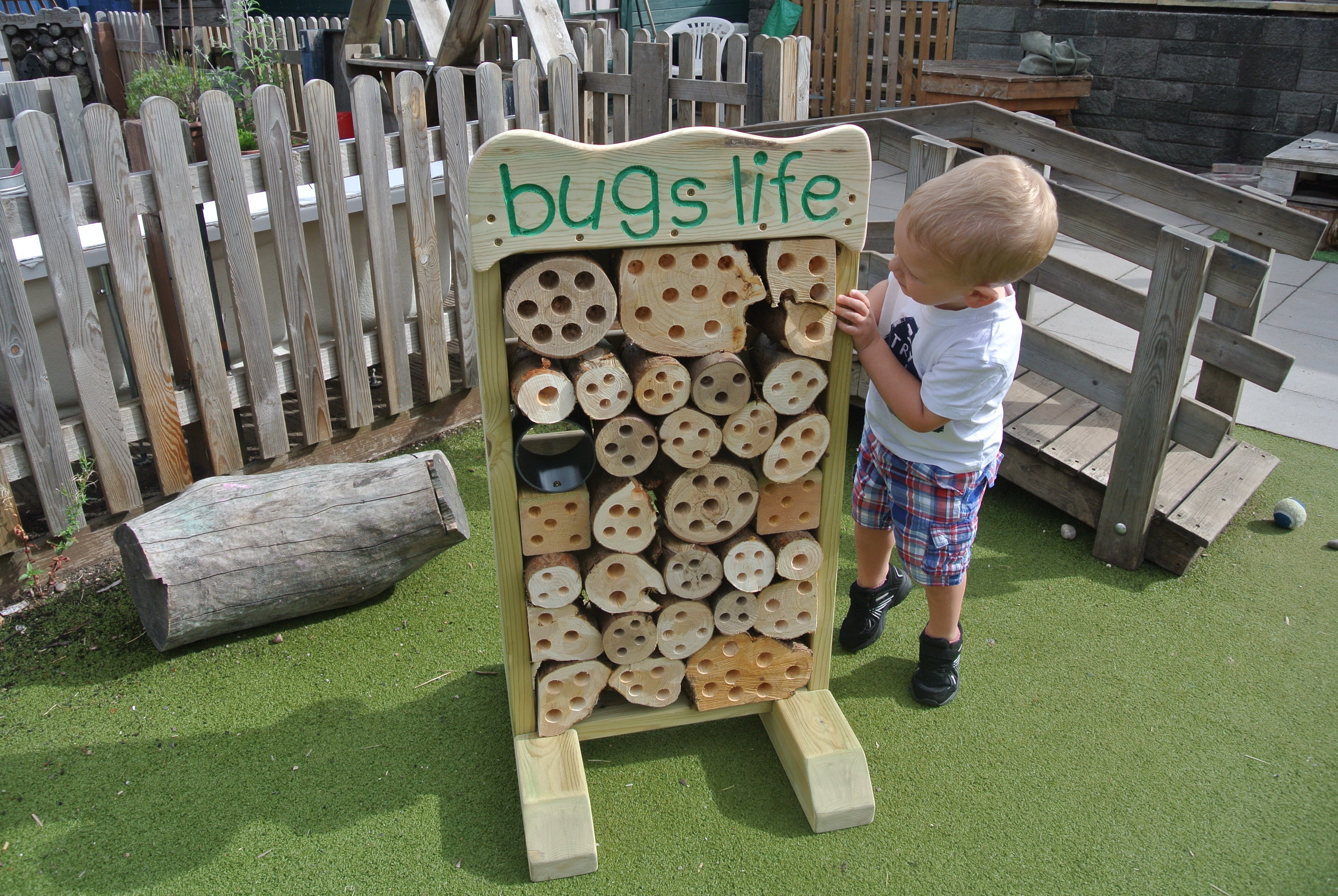 Bugs Life Mini Beast Natural Habitat