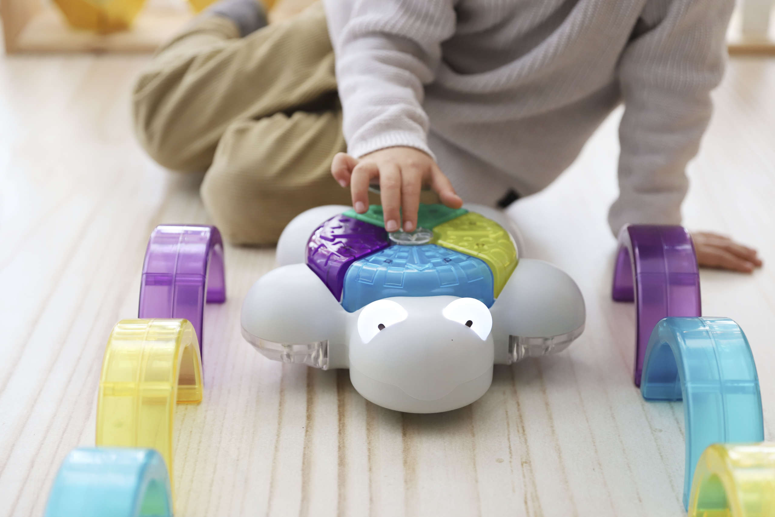 TTS Early Technology Light Up Glow and Go Bot