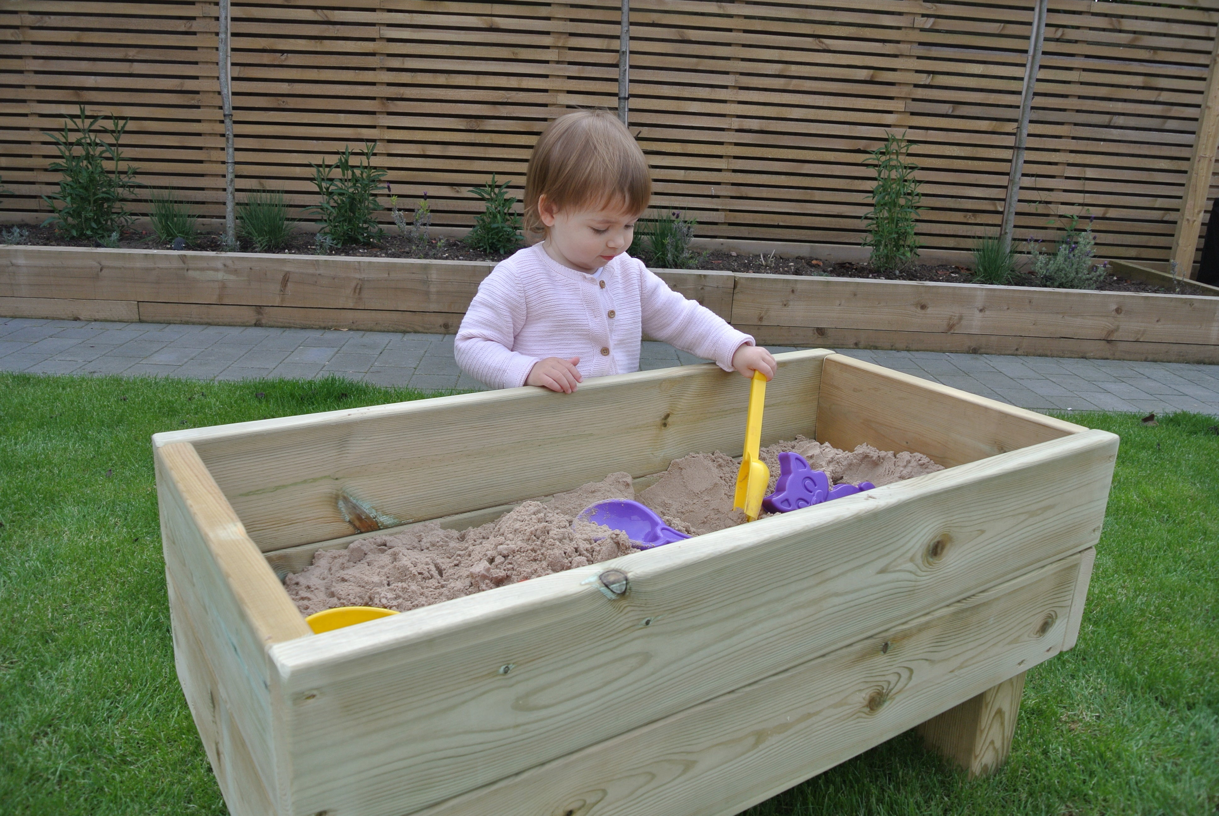 Outdoor Wooden Freestanding Sandbox and Planter