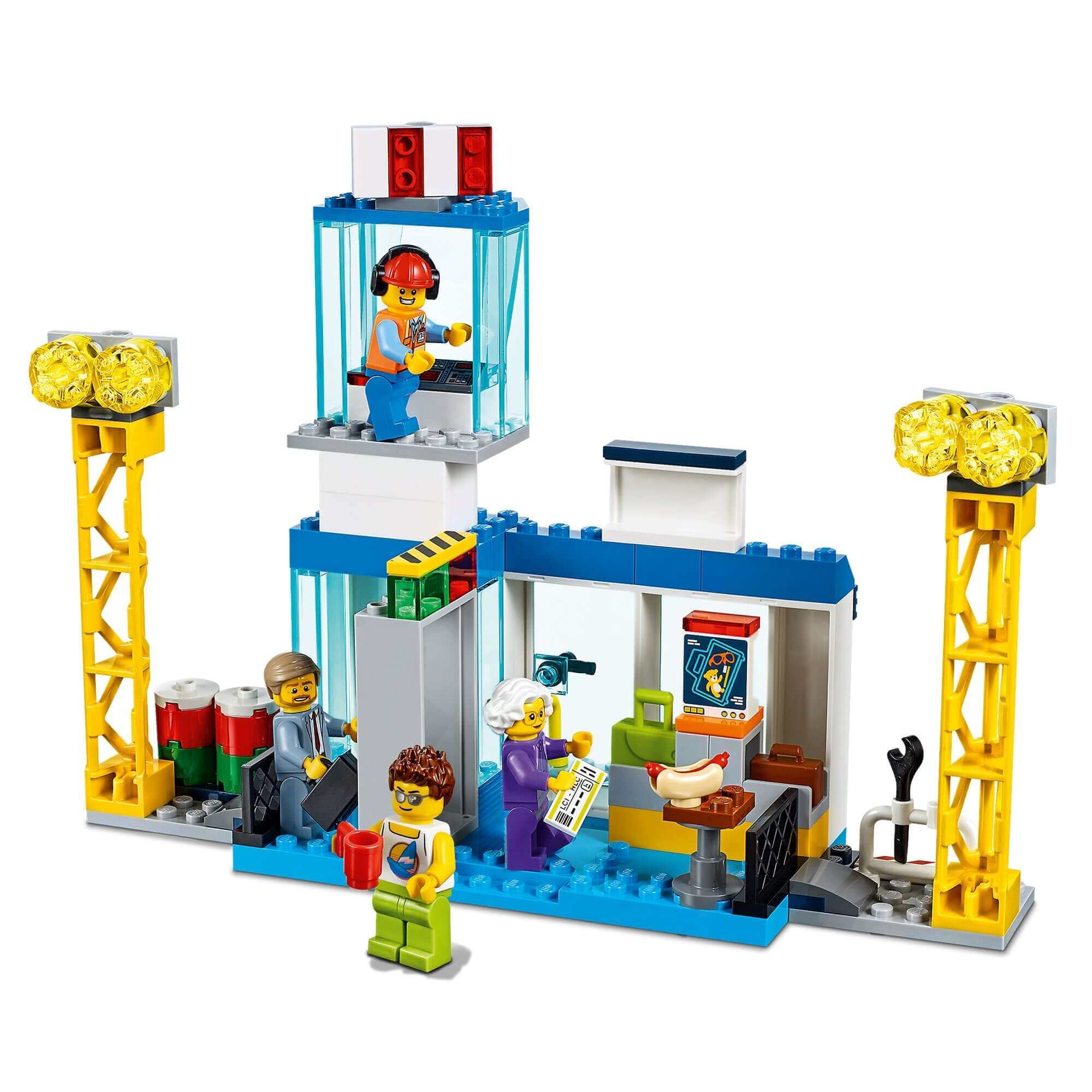 LEGO® City 4+ Central Airport Charter set with airport terminal, charter plane, and minifigures.