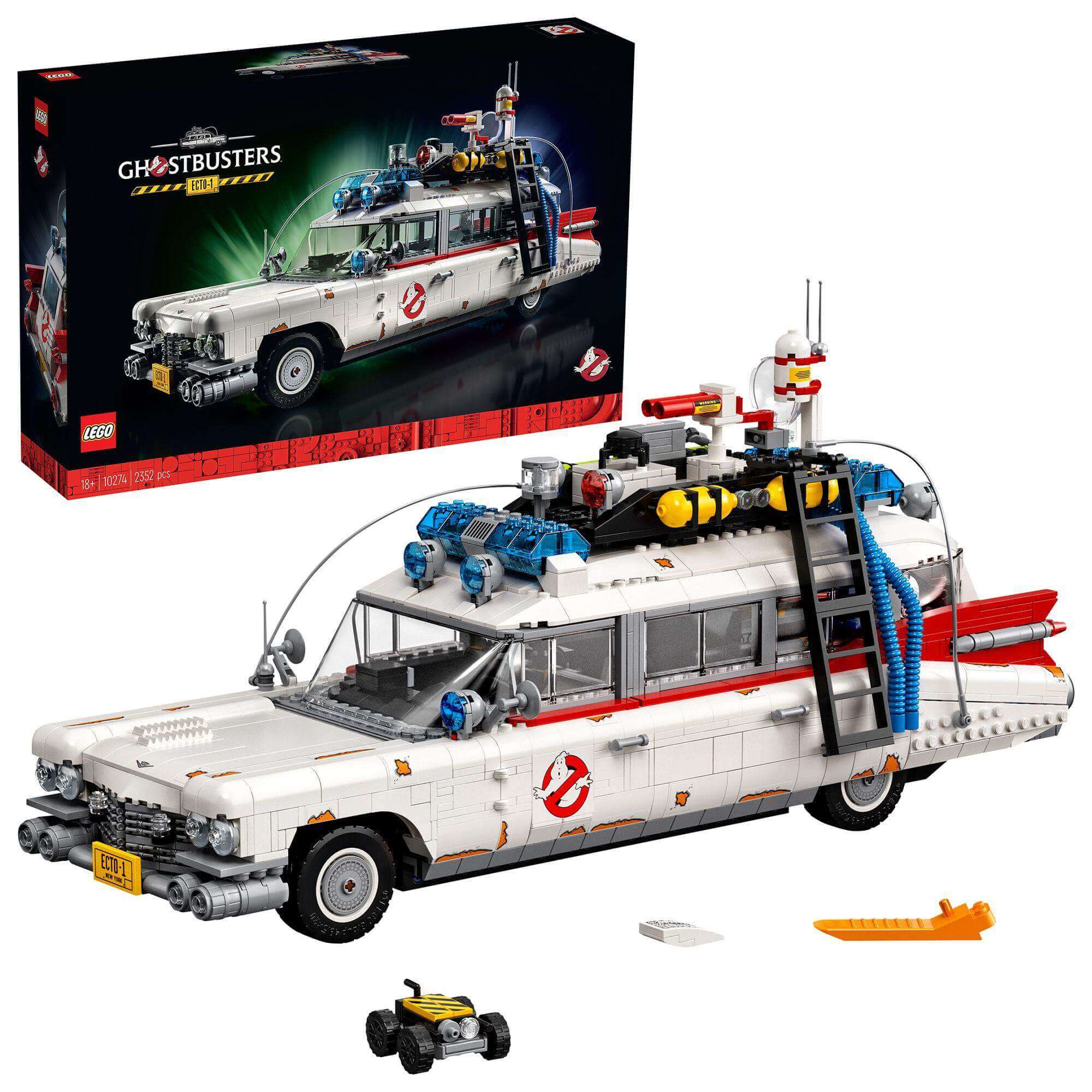 LEGO® Creator Expert Ghostbusters ECTO-1 Set 10274, detailed buildable model of iconic vehicle from Ghostbusters.