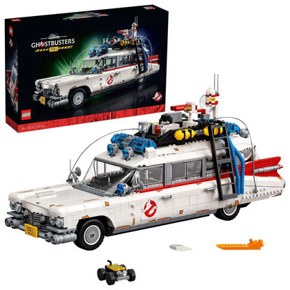 LEGO® Creator Expert Ghostbusters ECTO-1 Set 10274, detailed buildable model of iconic vehicle from Ghostbusters.