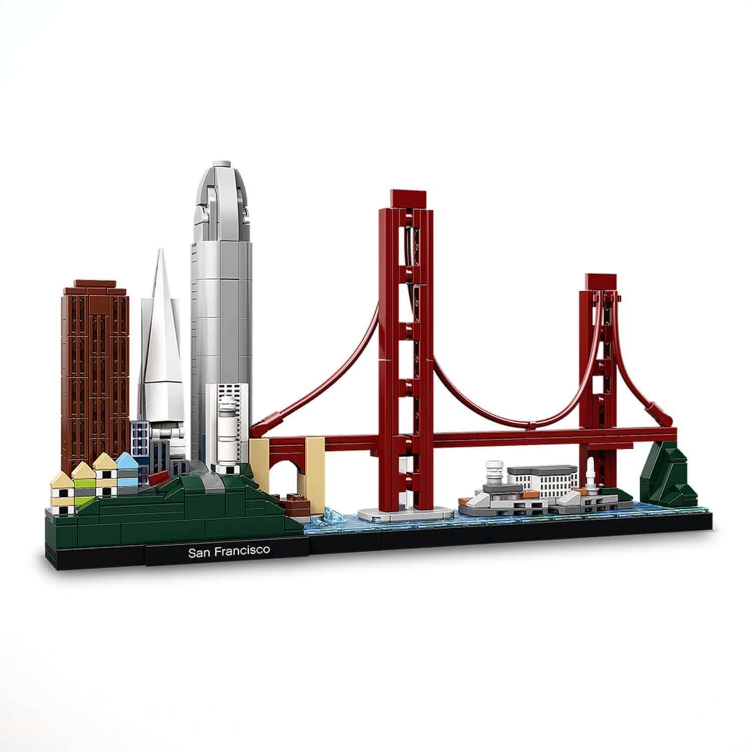 LEGO® Architecture San Francisco Set 21043 detailed model featuring Golden Gate Bridge and iconic skyscrapers.