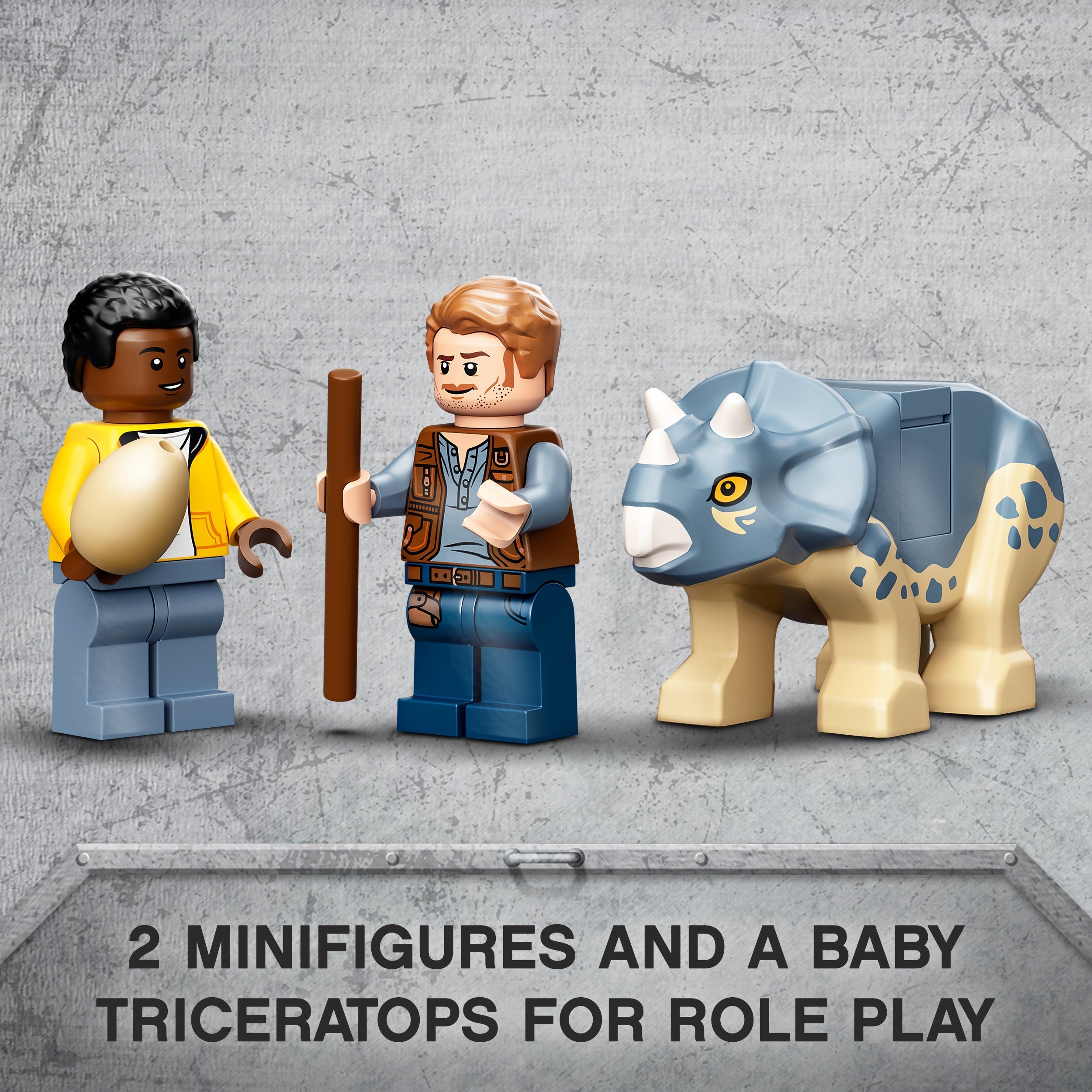 LEGO® Jurassic World set featuring 2 minifigures and a baby Triceratops for imaginative role play.