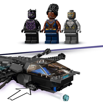 LEGO Marvel Black Panther Dragon Flyer Set 76186 featuring three minifigures and iconic Dragon Flyer aircraft.