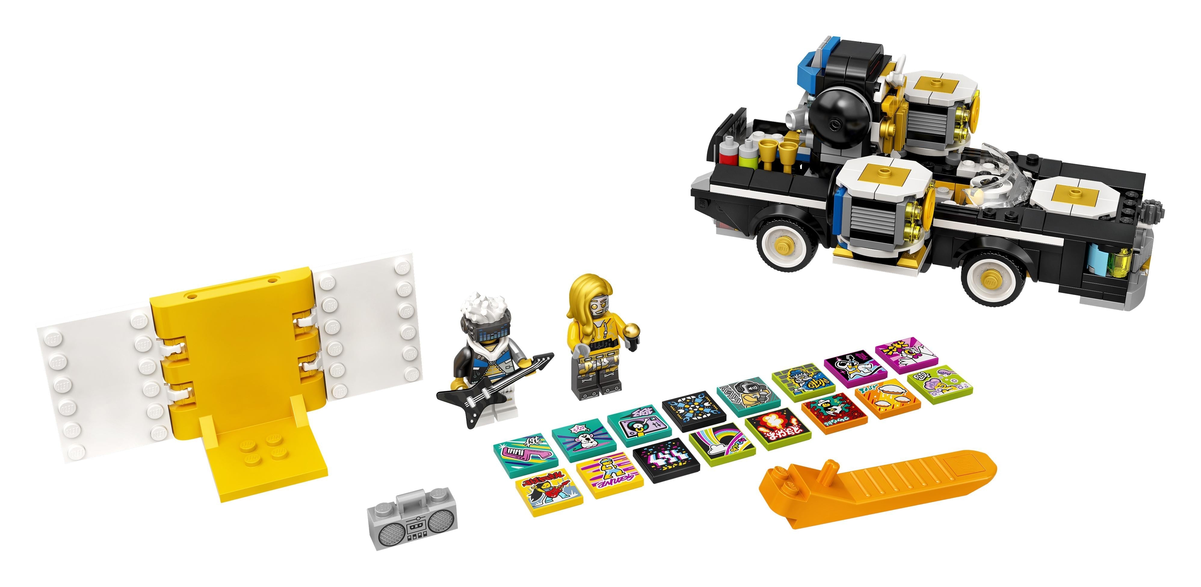 LEGO® VIDIYO Robo HipHop Car BeatBox Set 43112 with figures, music cards, and backdrop for kids' creative music videos.
